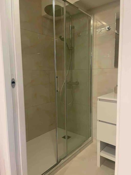 Appartamento Con Piscina E Sauna Bissone Εξωτερικό φωτογραφία